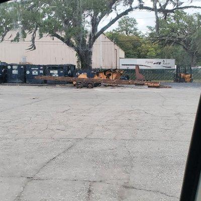 This is the trailer that gave me $20 with no paperwork for