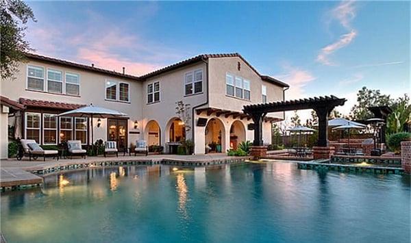 Niradia Demmings "Your Realtor For Life"