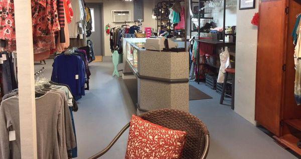 Ragan's Once & Again Fashions