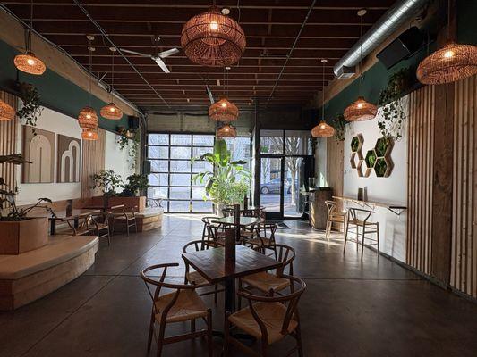 Overview of the dining area