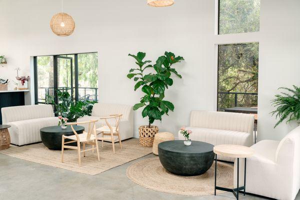 Tasting room lounge area.