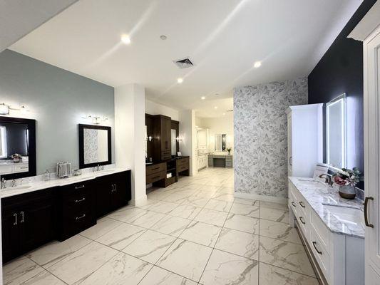 Bathroom cabinets