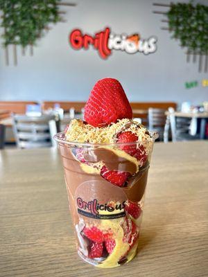 Dubai Chocolate Strawberry