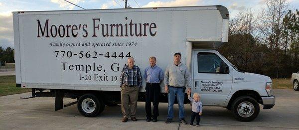 Moore's Discount Furniture