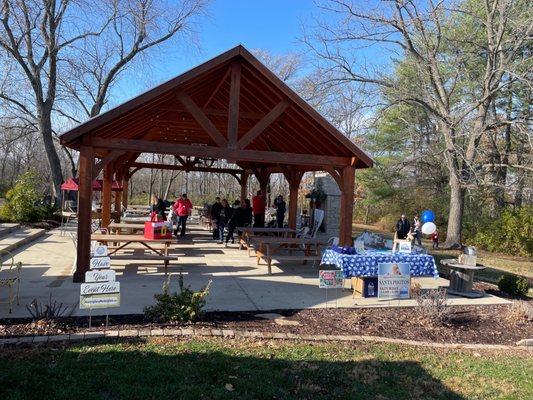 Blooming Daisy Marketplace