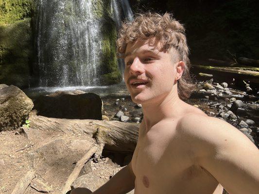 The last haircut I got from Kerrianne ^^^