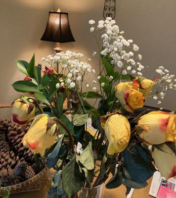 Roses lasted 3 days before wilting.