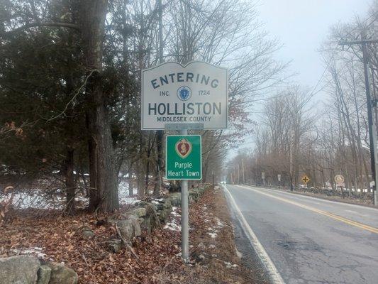 Entering Holliston from Medway on 126.