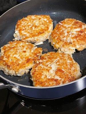 My homemade crab cakes made with 1 pound fresh lump crab from Gulf Coast Seafood. #awesome