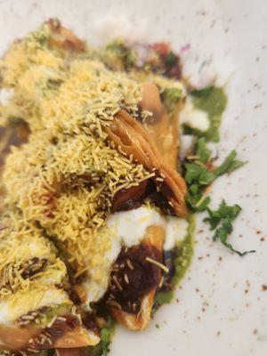 Samosa chaat
