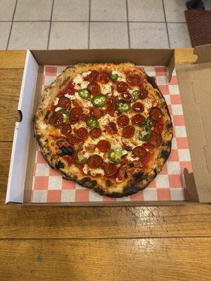 Spicy pepperoni pizza