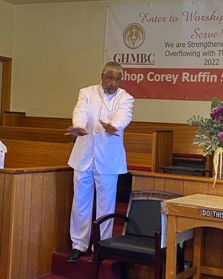 Reaching Upward to God & Outward to Mankind