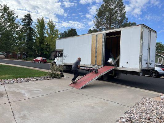 Cloud's Moving & Storage