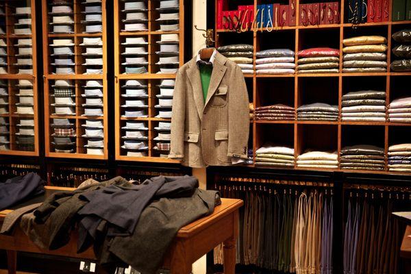 Oscar De La O Tailor Shop