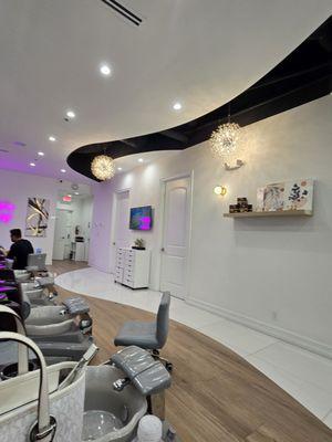 Juno NailBar