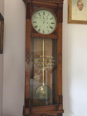 The Village Peddlar Clock Shop