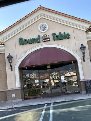 Round Table Pizza
