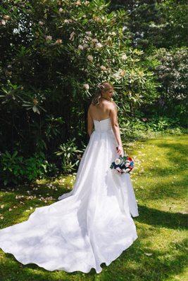 T And T Alterations And Cleaners