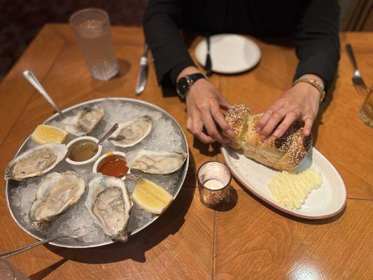 Oysters and brioche bread