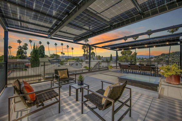 Maddie Schlesinger - LA Real