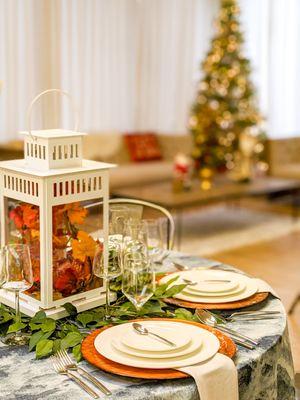 Holiday table at Stuart Event Rentals