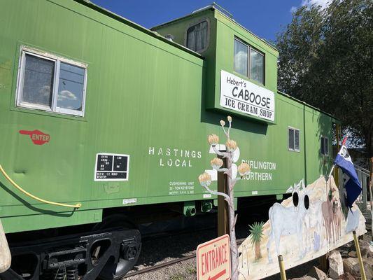 Jons Caboose Ice Cream Shop & More