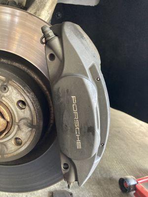 Las Vegas Mobile Oil Change and Brakes