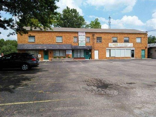 This is my studio at 22 Commonwealth Drive, Suite 2 Erlanger, Kentucky. It is in the Palmer building.