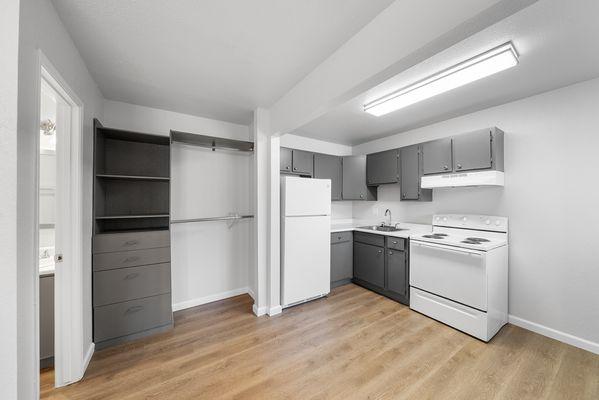 Home Suites Apartments