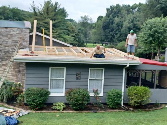 G&D Roofing and Construction