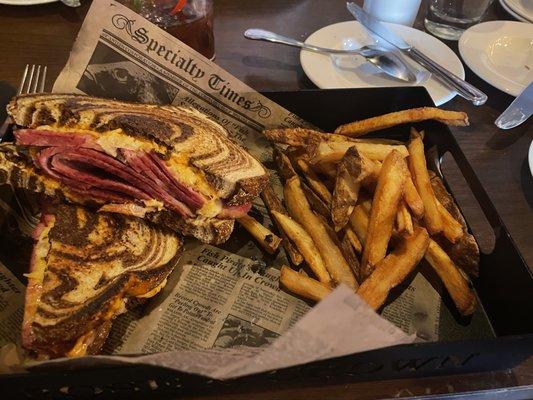 Best Ruben the area, authentic, tender, AMAZING!