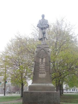 Colchester Civil War Monument