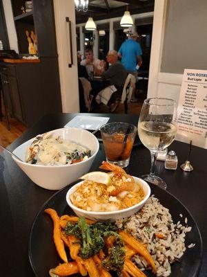 Covered Bridge Farm Table