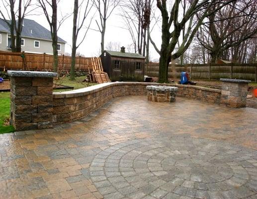 Firepit with sitting wall