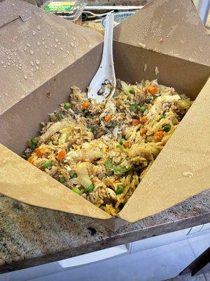 Fried rice with chicken.