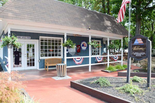 Americamps RV Resort