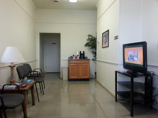 Colonial Tire & Auto