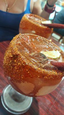 M&J KITCHEN and Postreria
