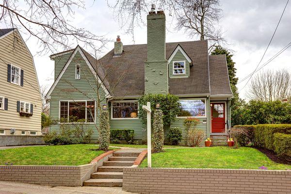 Michael Jakola-RE/MAX Equity Group-Moreland-Sellwood