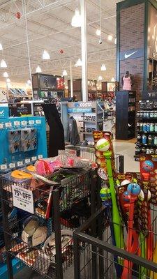 DICK'S Sporting Goods