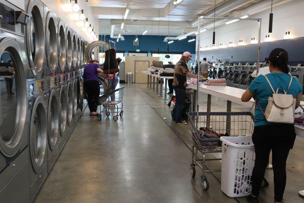 Breeze Laundry 12th ave Rd