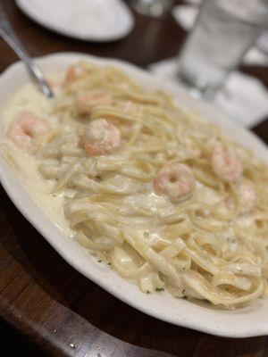 Fettuccine Alfredo with shrimp and no mushrooms