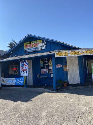 UTK Mart Smoke Shop