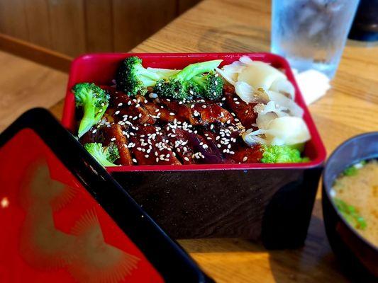 Unagi Don (grilled eel)