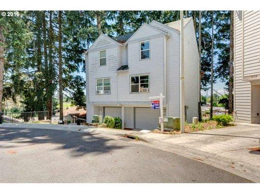 Krystina Hummel Westcott - Berkshire Hathaway