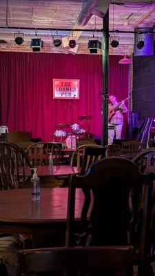 Corner Pub