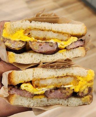 Breakfast Sandwich - egg, cheese, chicken apple sausage, hashbrown patty