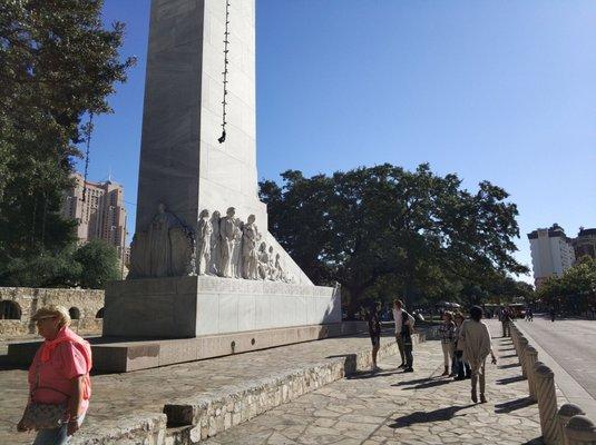 Alamo Plaza