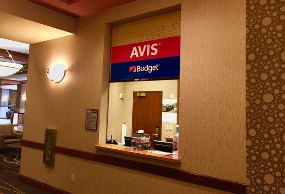 Avis Cool Springs-Embassy Suites
