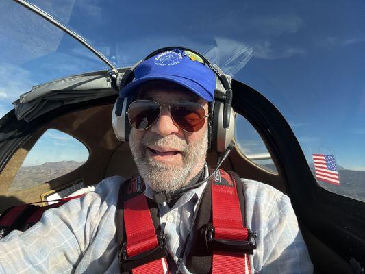 Captain Bob Perry, 47 years flying experience.
FAA Certified Flight Instructor
